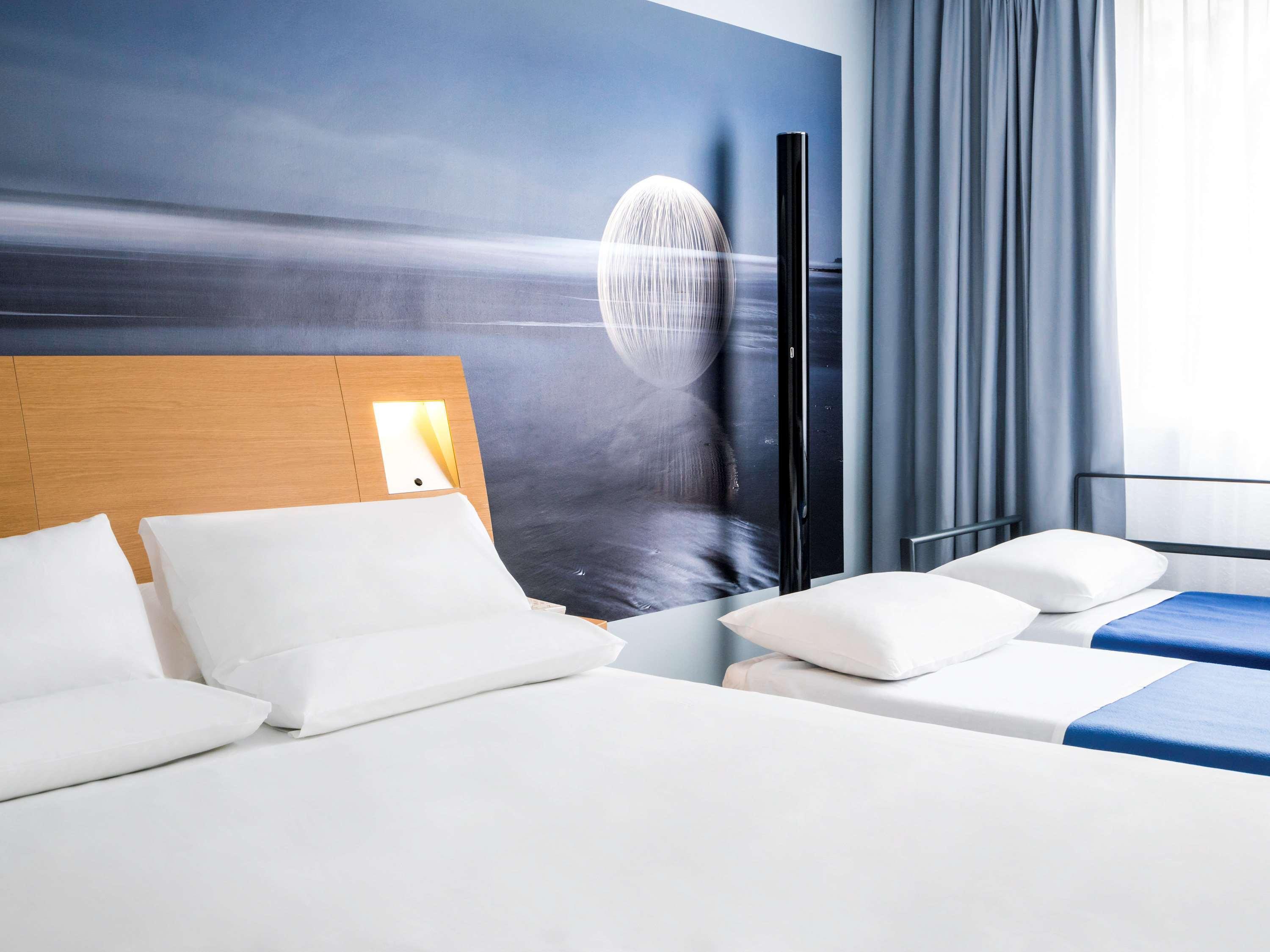 Novotel Saclay Eksteriør bilde
