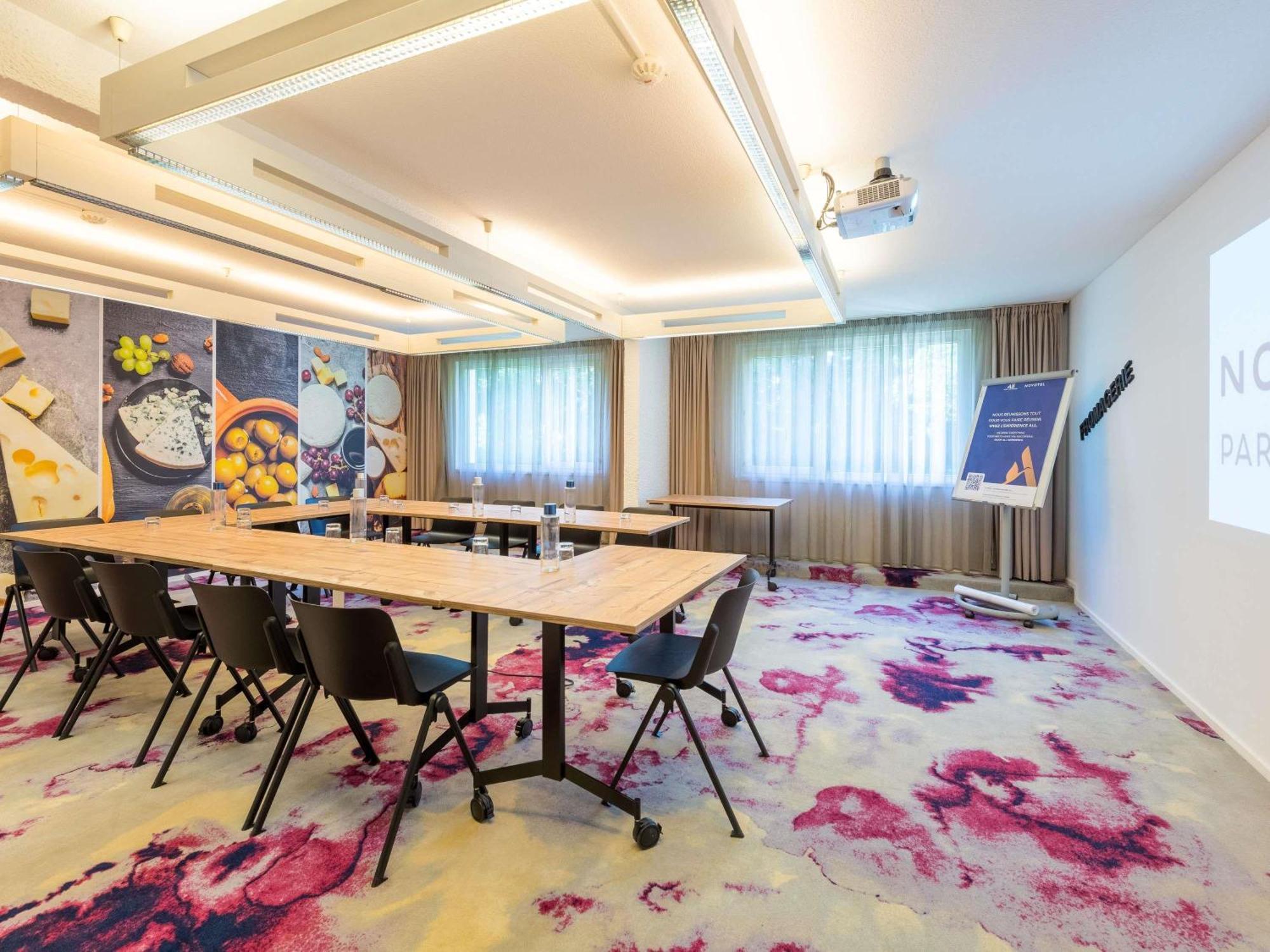 Novotel Saclay Eksteriør bilde