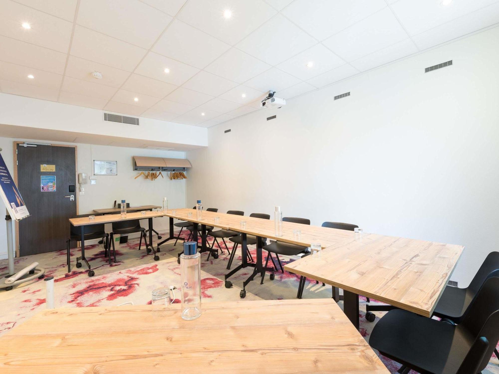 Novotel Saclay Eksteriør bilde