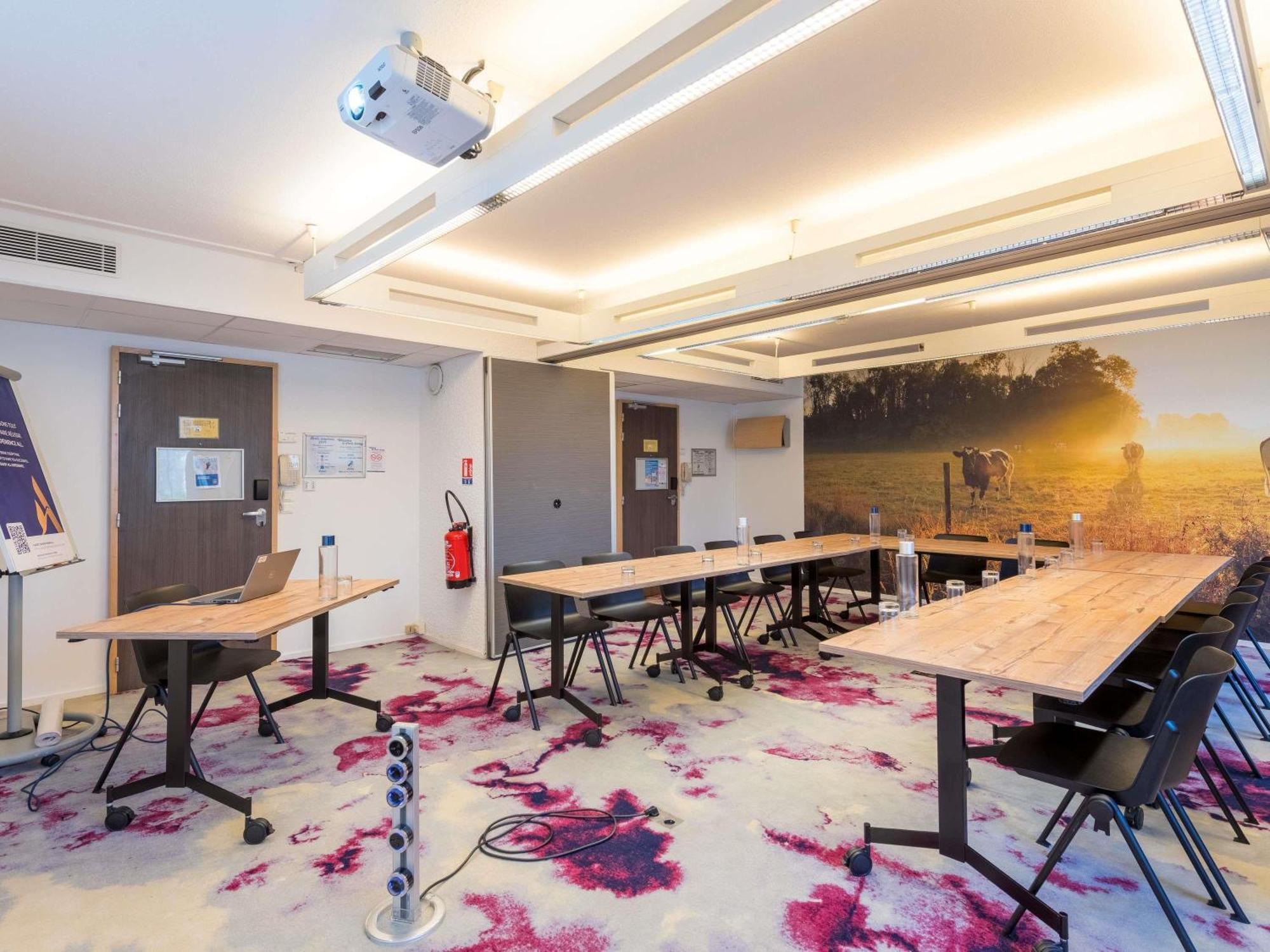 Novotel Saclay Eksteriør bilde