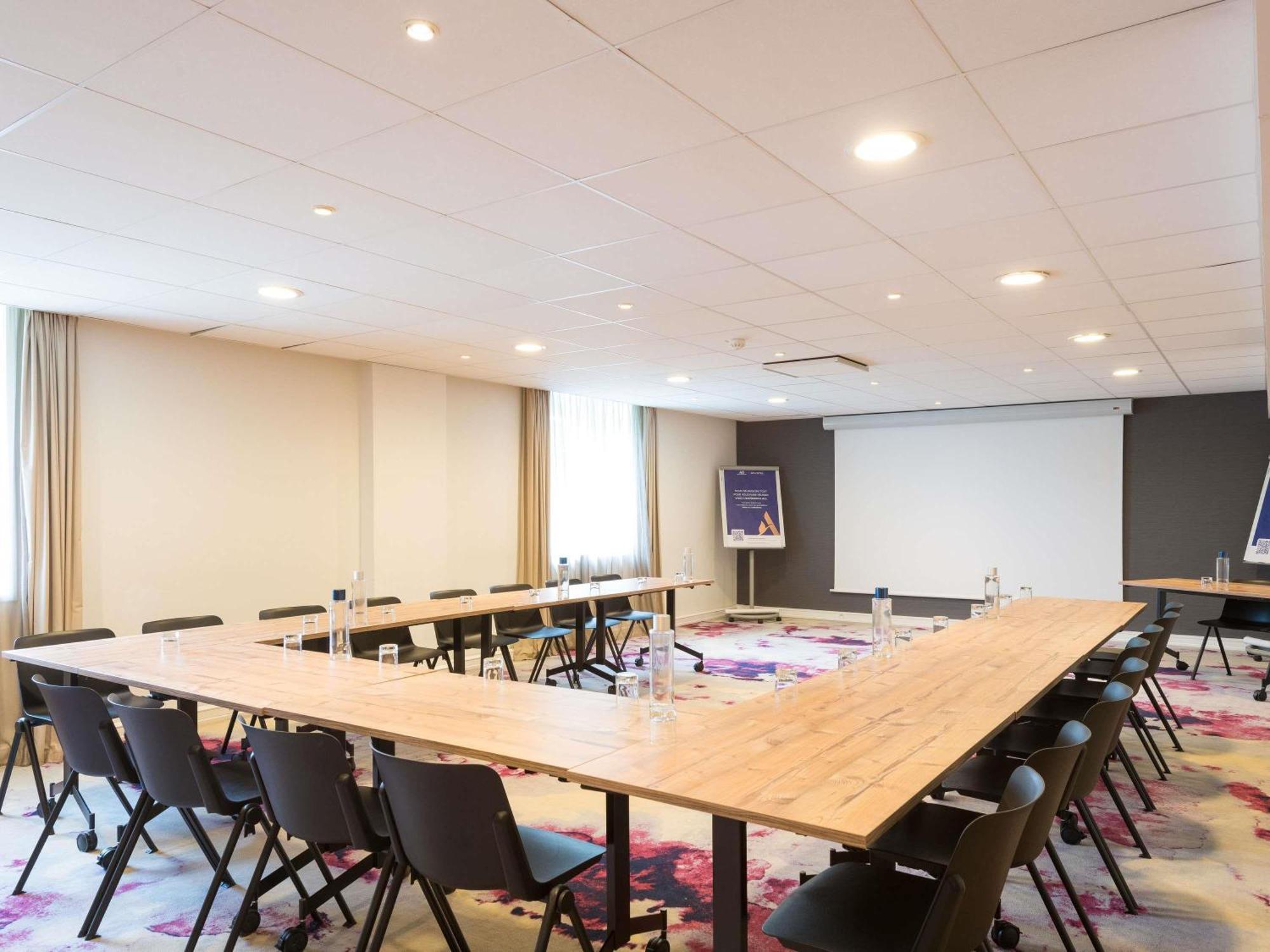 Novotel Saclay Eksteriør bilde